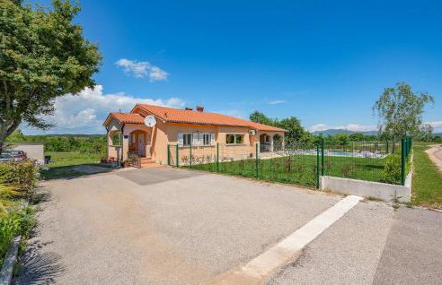 Beautiful Home In Labin - Photo 17