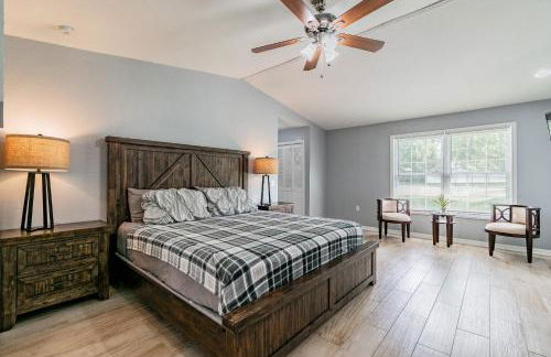 A Large Tropical Estate with 2 Acres of Space home - Foto 16