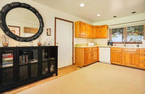 Spacious 3BR with Dock on Working Farm with Pool Table - Foto 12