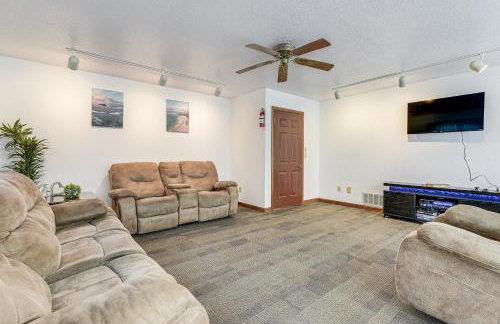 Woodburn Group Getaway Endless On-Site Fun! - Foto 17