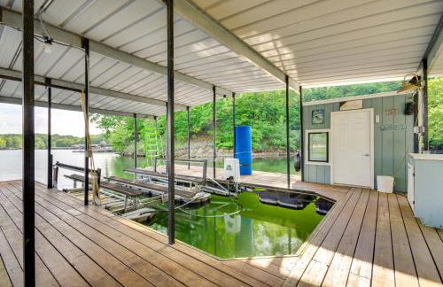 Waterfront Home with Views and Dock in Sunrise Beach! - Foto 29