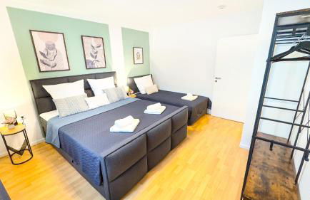 Charmantes 3-Zi-Apartment am Schlössle in Lechhausen-Garage-Balkon-Küche-Smart TV - Foto 5