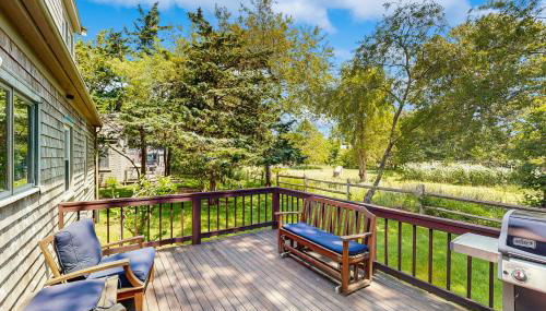1 Mi to Dtwn Nantucket! Family Getaway with Deck - Photo 5
