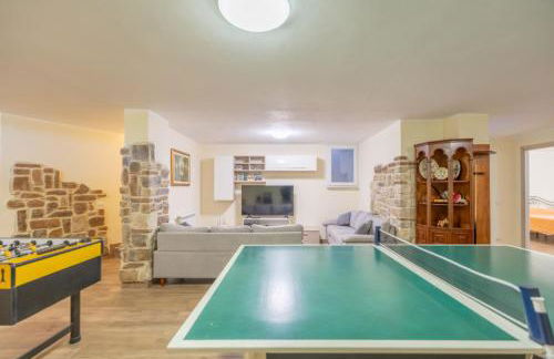 Villa San Lorenzo - Hilltop Villa With Private Pool, Jacuzzi & AirCO - Photo 63