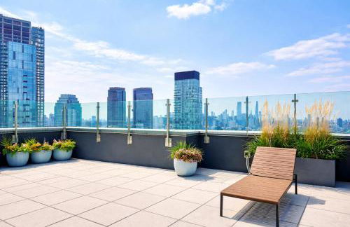 Elegant Long Island City Studio with Skyline Views - Foto 10