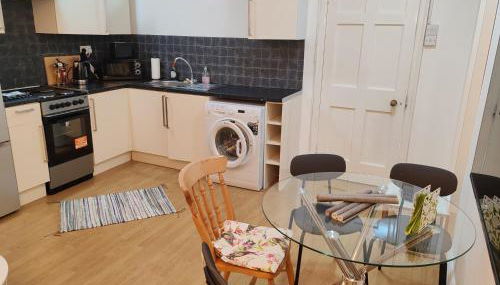 Two bedroom apartment in Queensway, London W2, - Foto 5