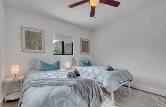 Boho Chic: 3BR Home With Pool - Foto 13