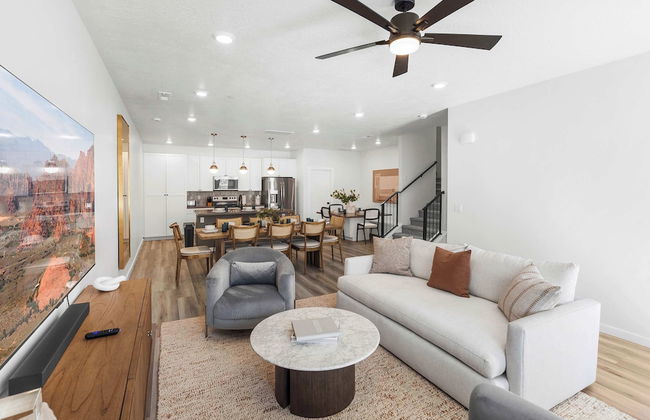 Brand New! Desert Cliff Sleeps 20 Guests! - Foto 18