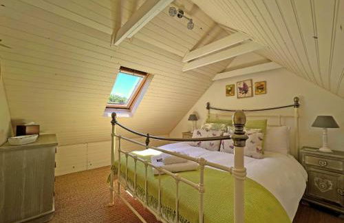 Granary at Kergudon Gîtes, family gîte with pool - Foto 15