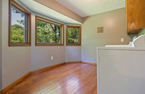 Tranquil Family Home with Yard, 14 Mi to Springfield - Foto 27