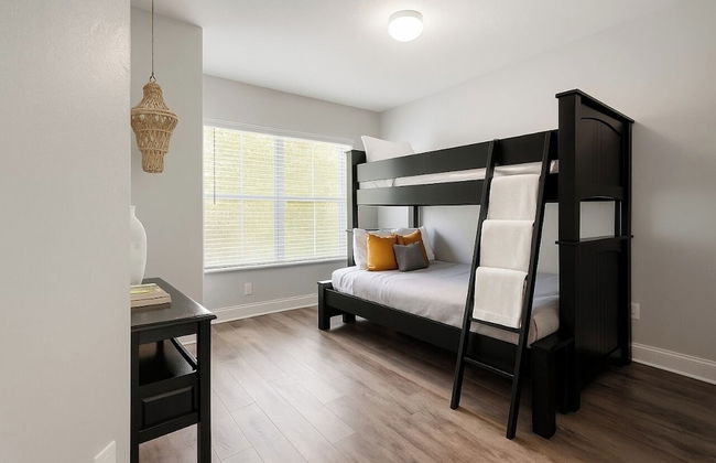 3BR Townhome w/ Pool & BBQ Near Disney - Photo 9