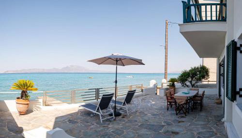 Beachfront Oasis - Photo 3