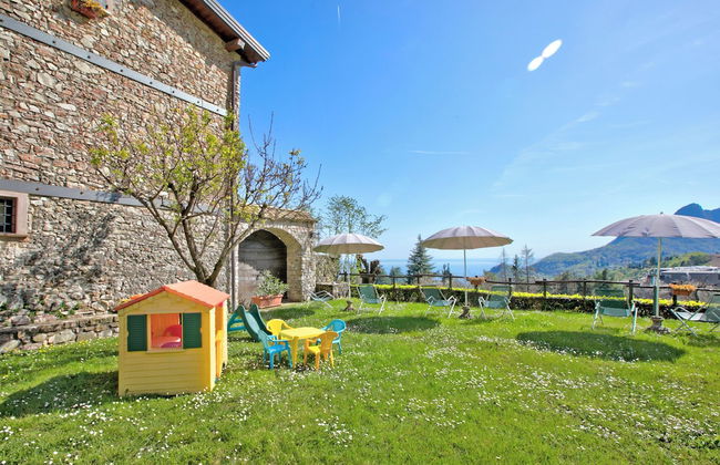 Liano Iris - Terrace & parking place - Foto 27