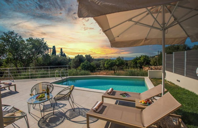 Majestic Stone Villa Sea View Pool - Foto 4