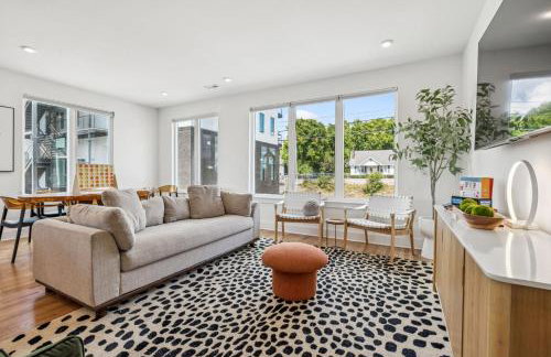 Nashville Townhouse with Rooftop & Modern Comfort - Foto 9