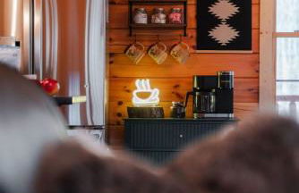 Sleeps 16 Luxury Cabin with Game Room & Hot Tub - Foto 39