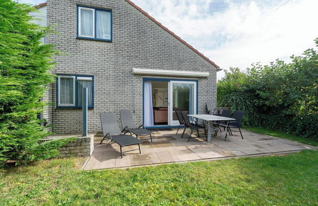 Charming Villa Near Sandy Beach - Foto 12