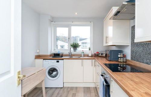 Lovely 3-bedroom flat with free parking - Foto 16