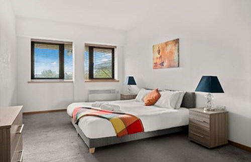 The Quadrant Apartments - Free Parking - Near M4 J16 - By Hamilton Grace - Foto 3