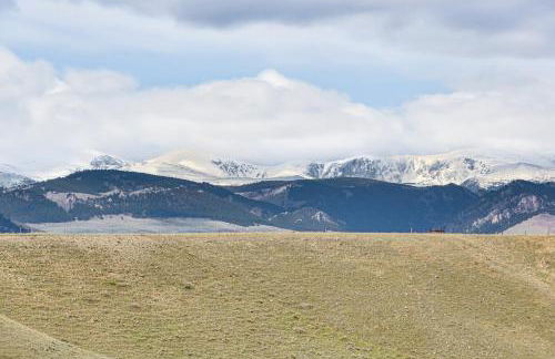 2 Mi to Dtwn Buffalo Mtn-View Retreat with Patio! - Foto 2