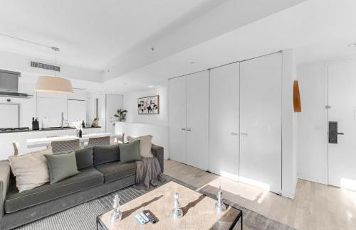 Lavish Two-Story Retreat in the Heart of Manhattan - Foto 15