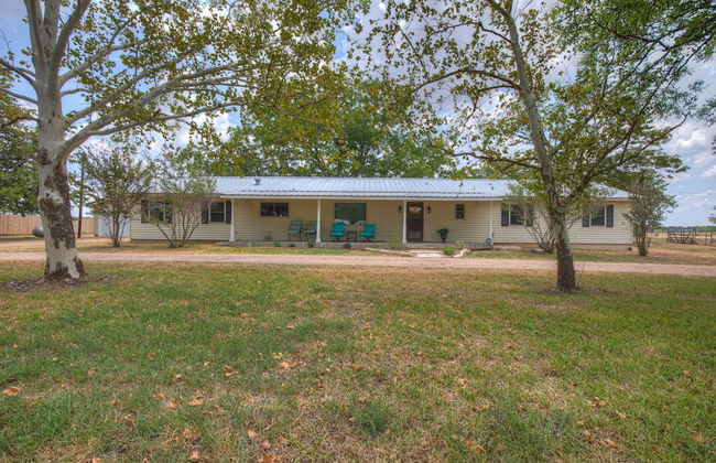 Spacious Home - Fire Pit, BBQ and Outdoor Seating! - Foto 44