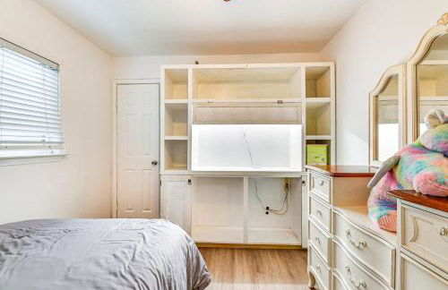 Spacious Family Home with Fenced Yard in DFW Area - Foto 19