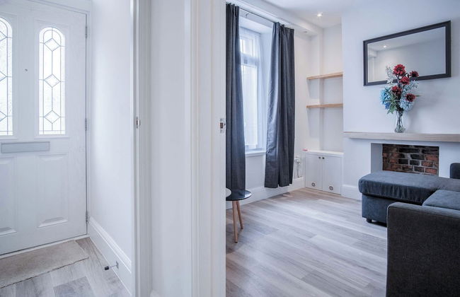 Fleet Street - 2 Bedroom - Swansea - Photo 37