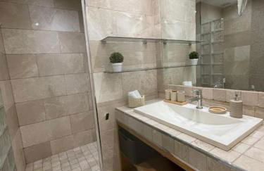 Beautiful Marbella Apartment - Photo 21