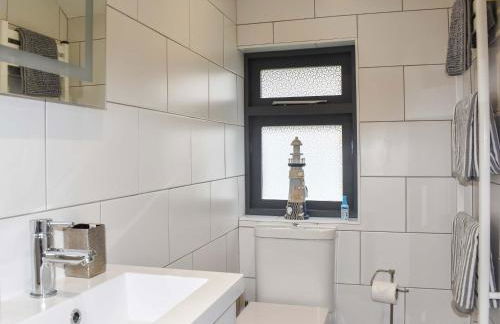 Muriel's Lodge - Photo 9