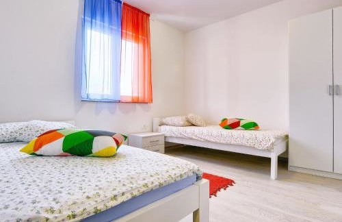 Detached Villa With Pool and Large Garden in Quiet Area Near the Sea - Foto 42