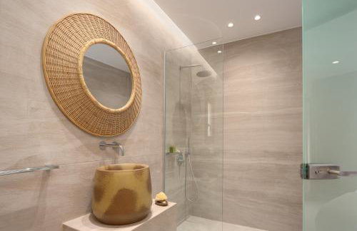 Jasmine Villa, with Heated Pool & Curated Design, By ThinkVilla - Foto 39