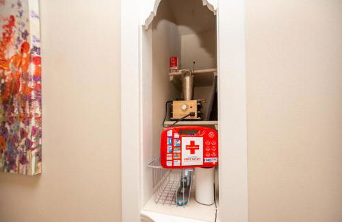 Sunny efficiency in historic home - Foto 50