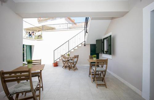 Zlatin Dvor - apartments for 3, terrace, Trogir center, beach at 5-min, BIKE friendly - Foto 76