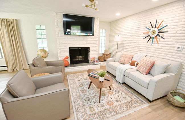 Mid Century Modern With Modern Touches 10 min Walk to Notre Dame 1831 - Foto 2