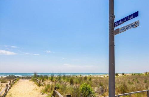 Modern Garden Apartment Steps to the Beach - Foto 24