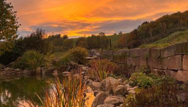 Blockbohlen HolzHaus mit Sauna, Outdoor Jacuzzi und BadeTeich - Foto 2