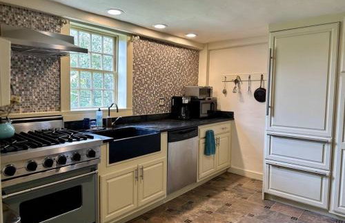 Historic Farm on 96 Acres! - Foto 15