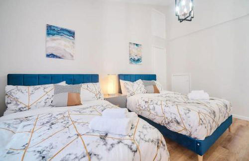 Luxury Family Escape Hottub/sauna/billiard/pool 4 Bedroom Home by RedAwning - Foto 43