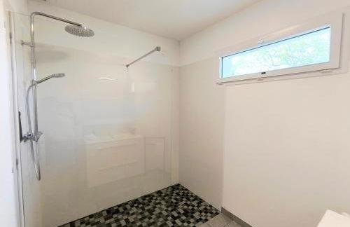 Les Rochers - Raffinement boisé & Plage à 5 min en voiture - Sérénité - Foto 17