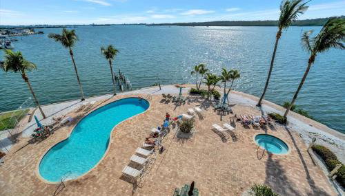 Sunlit Bayview Suite Balcony Pool & Hot Tub - Foto 3