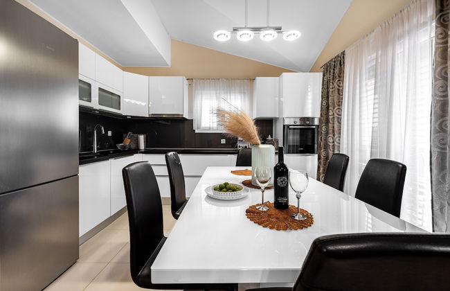 2 Bedroom Apartment Near Sibenik Krka Waterfalls - Foto 7