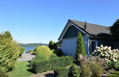 House with private beach by the lake, whirlpool - Foto 1