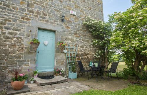 West Wing Cottage - Photo 2