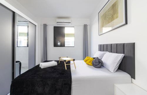 Apê Novo 5 min do Centro, Shopping e Praia com Garagem e Ar condicionado - Foto 12