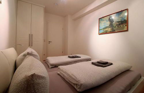 Luxury city apartment - view of river and castle - Foto 7