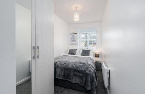 Cozy 2 Bed Apartment - Unlimited Wi-Fi - Free Parking - Sleeps 6 - By Old Trafford - Foto 42