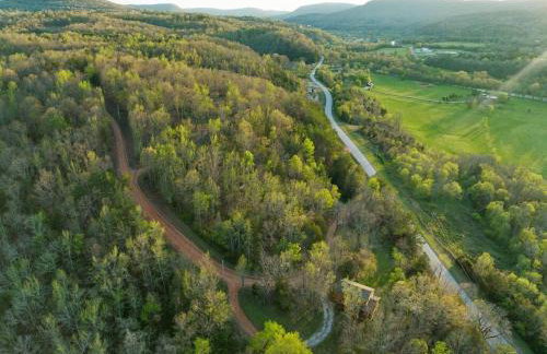 Cabin 5 Mtn View Cabin Near River with Hot Tub and Fire Pit - Foto 8