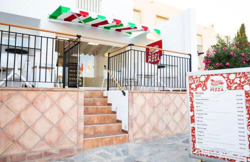 Ramada Hotel & Suites by Wyndham Costa del Sol - Photo 36