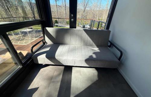 Cute Riverside Cabin w Hot Tub Fire Pit & Kayaks - Foto 6